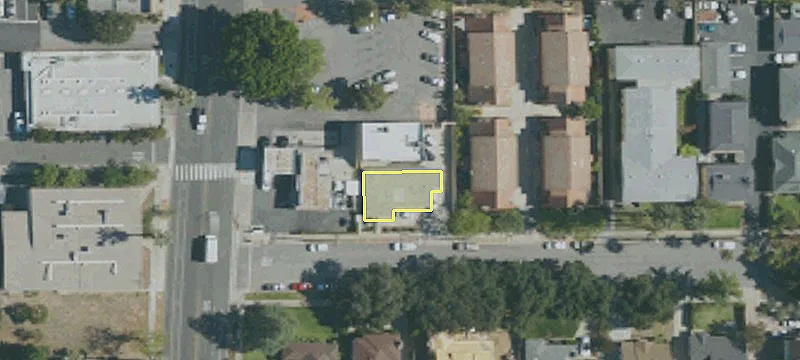 17 Suffolk Ave