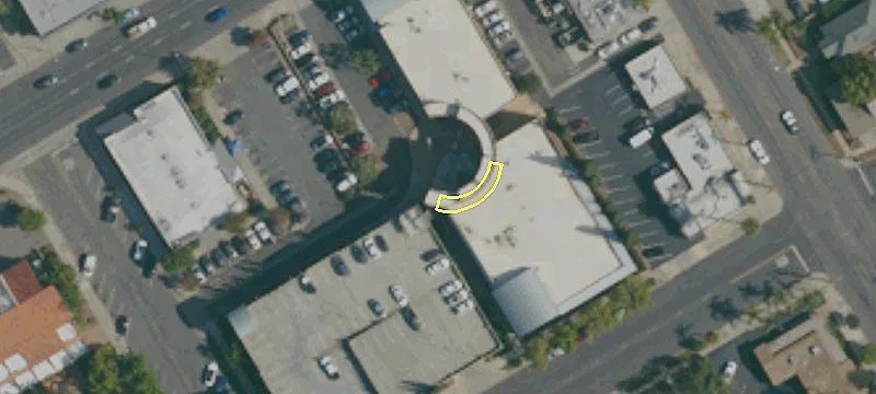 225 2nd Ave