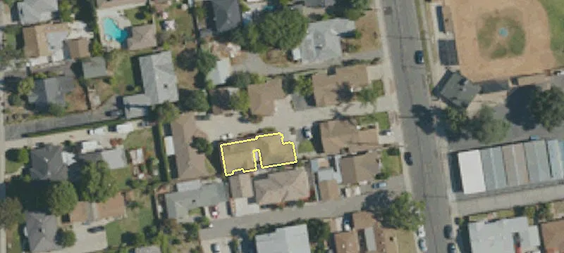 6237 Oak Ave