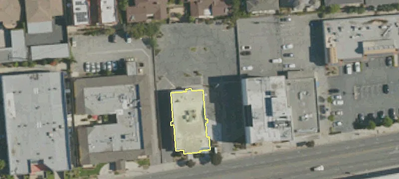 747 Duarte Rd
