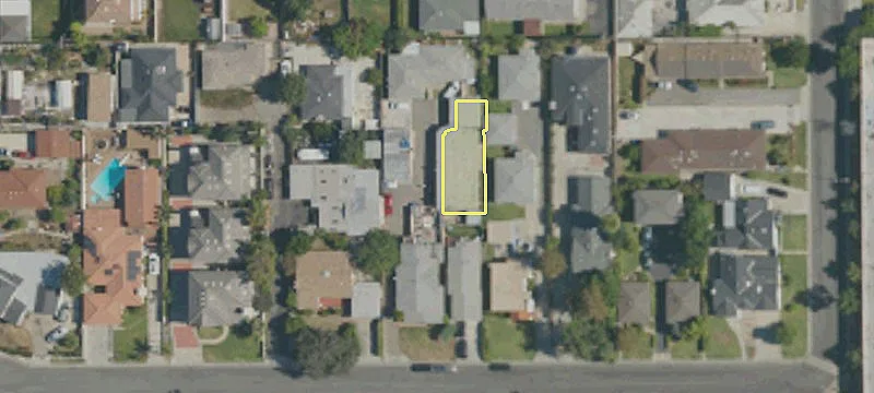 8839 Elm Ave