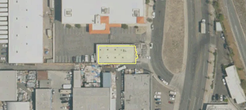 7235 Whitsett Ave