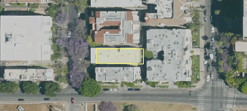 318 Oakhurst Dr