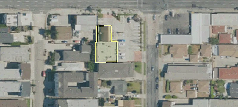 11411 Freeman Ave
