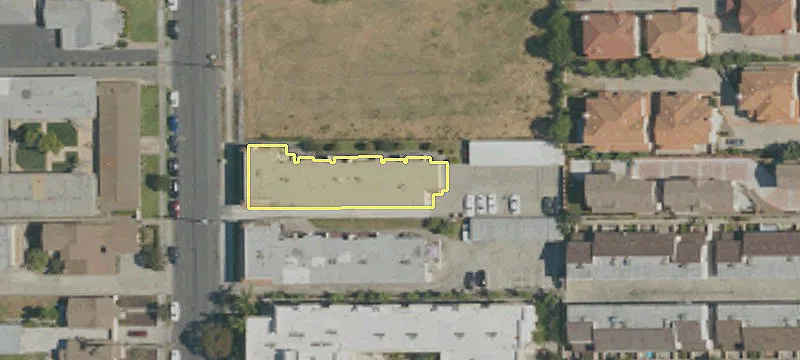 220 Lincoln Ave