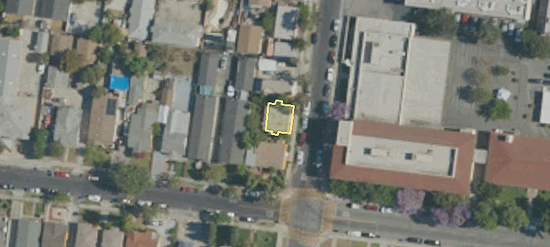 5721 Everett Ave