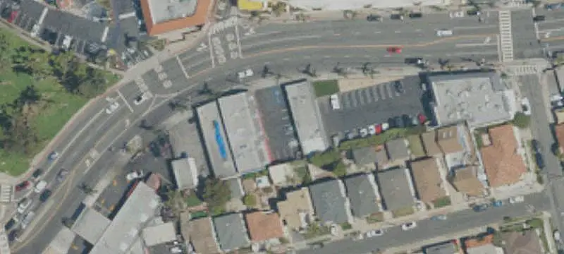 916 Aviation Blvd