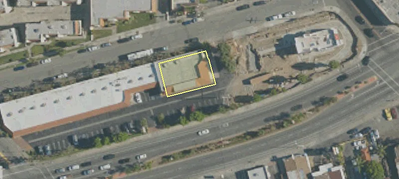 14007 Ramona Pkwy
