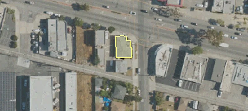 3201 Beverly Blvd