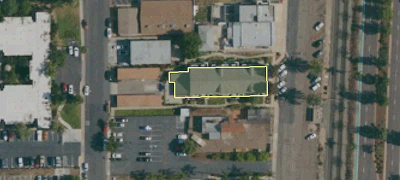 3274 Main St