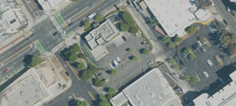 424 Los Feliz Rd