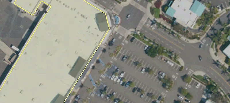 1042 El Camino Real