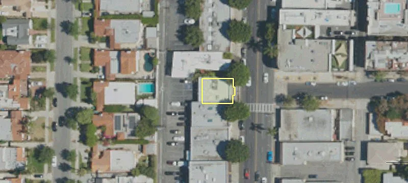 341 Robertson Blvd
