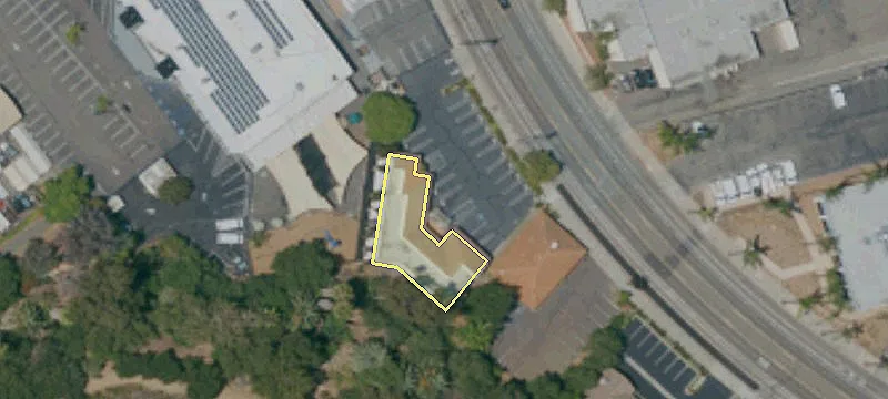 933 Vale Ter Dr, Unit 37