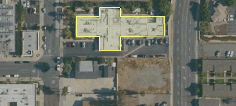 Claydelle Ave