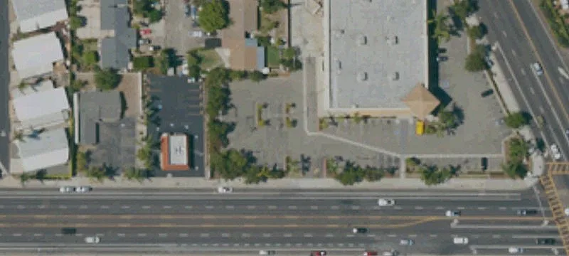 1502 Santa Fe Ave