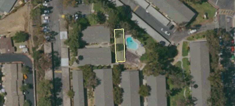 300 Los Angeles Dr