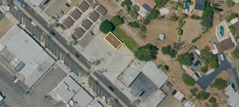 620 Santa Fe Ave