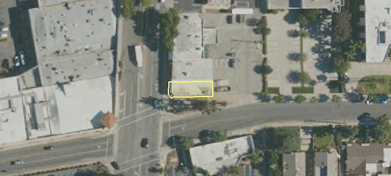 1326 Baldwin Ave