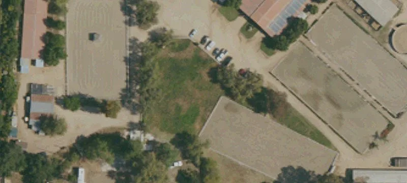 2635 Twin Oaks Vly Rd