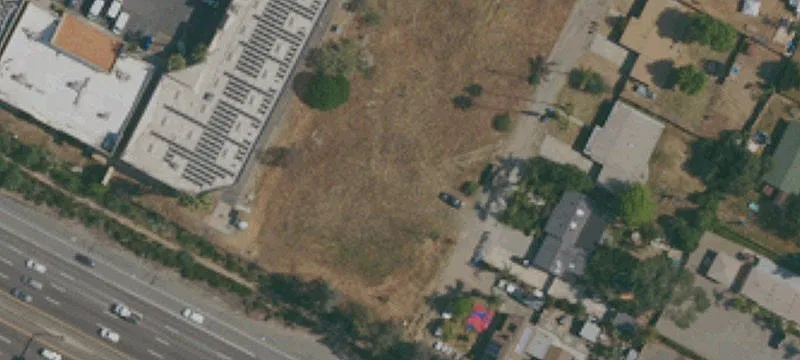 Leora Ln