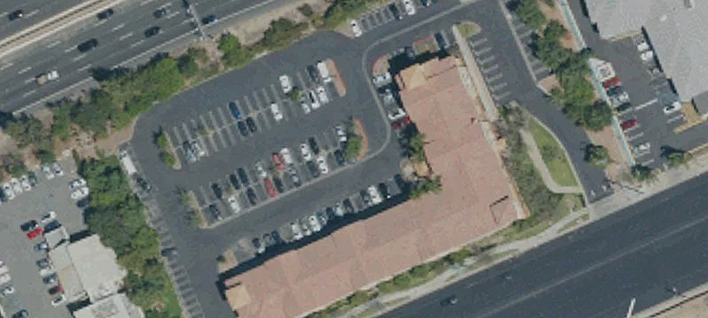 20205 Ventura Blvd