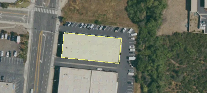 757 Twin Oaks Vly Rd