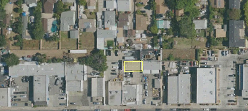 1537 Walnut St