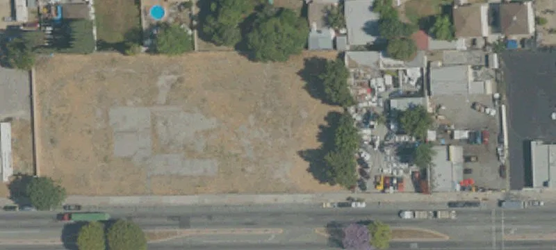 1035 Rosecrans Ave