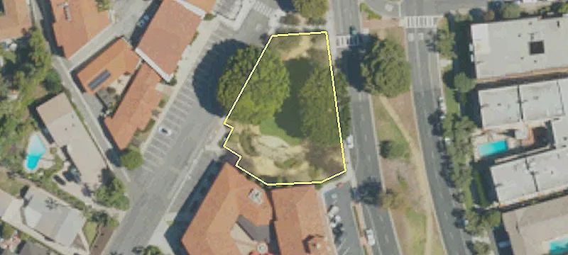 2216 Via Anacapa