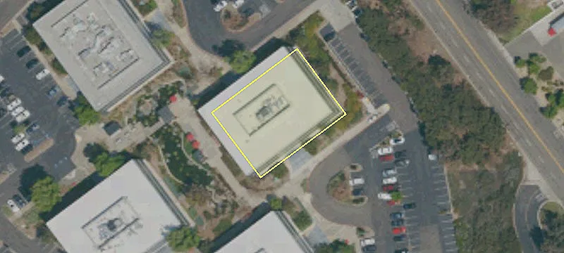 2141 Palomar Airport Rd