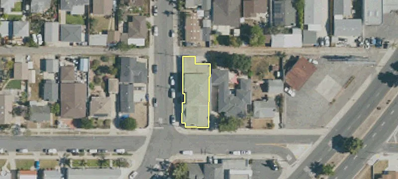 26014 Cayuga Ave