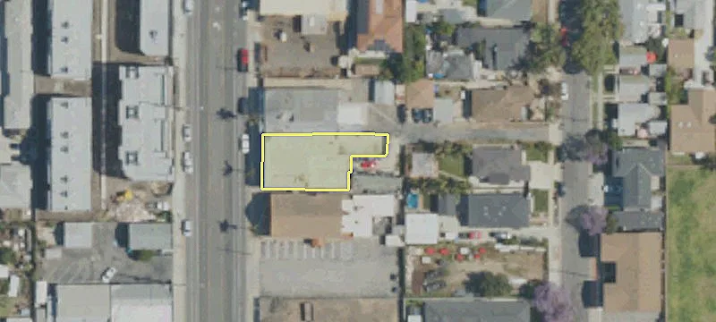 24816 Narbonne Ave