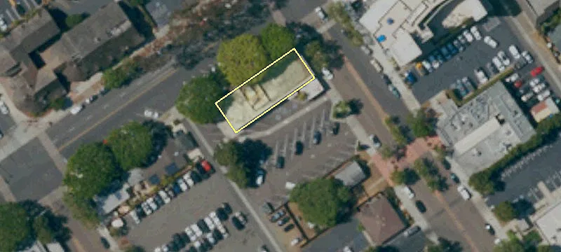 699 Grand Ave