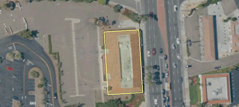 2515 El Camino Real