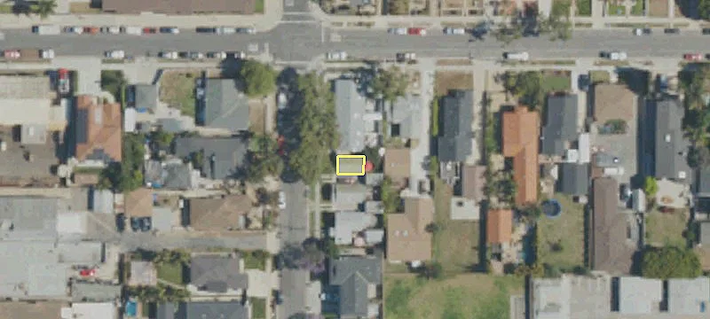 24800 Woodward Ave