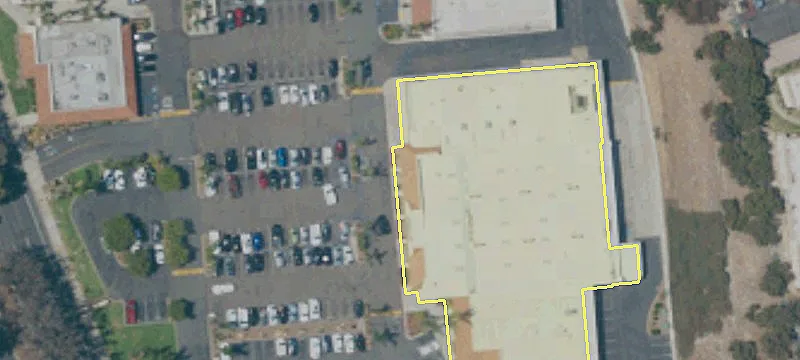 2618 El Camino Real