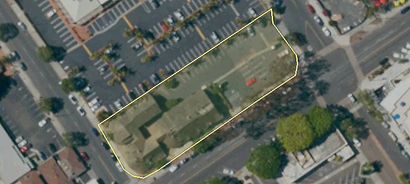 640 Grand Ave