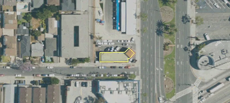 17129 Hawthorne Blvd