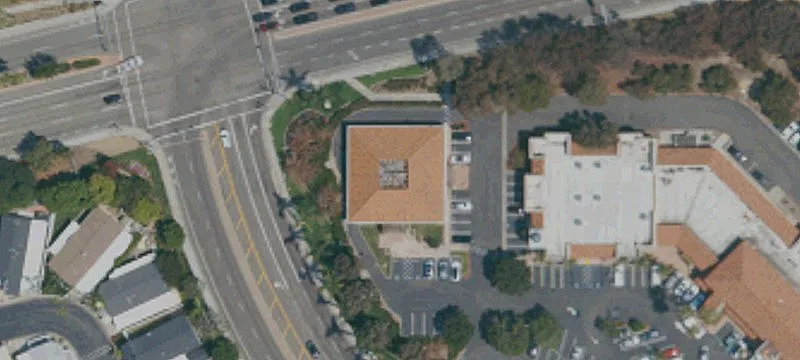 7020 Avenida Encinas