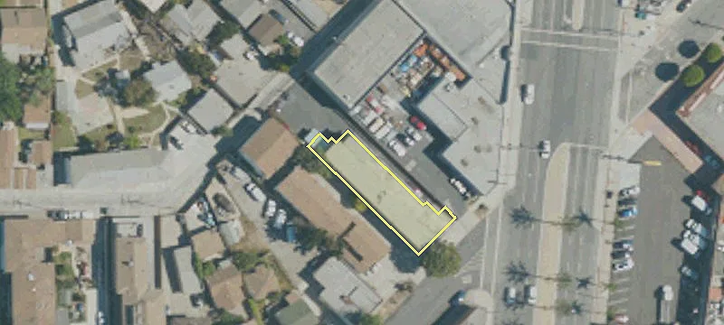 121 Tamarack Ave