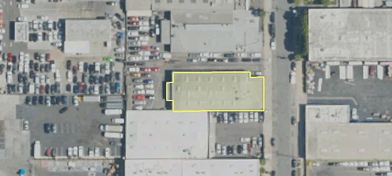 401 Hindry Ave