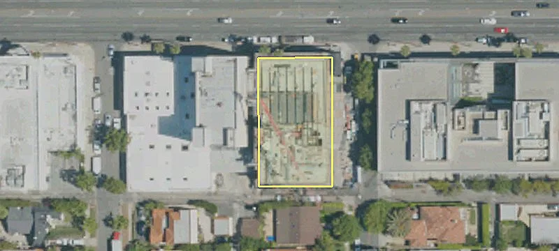 9006 Wilshire Blvd