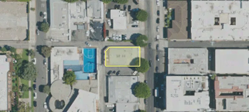 341 Robertson Blvd