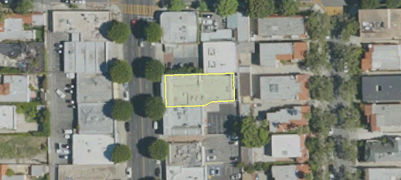 212 Robertson Blvd