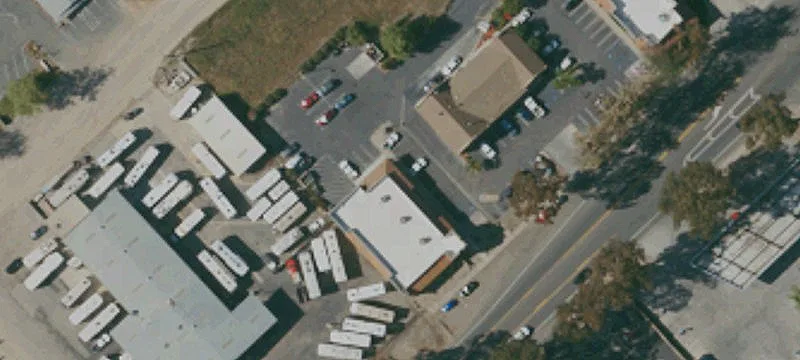 1935 Main St
