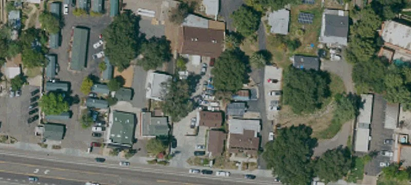 2556 Alpine Blvd
