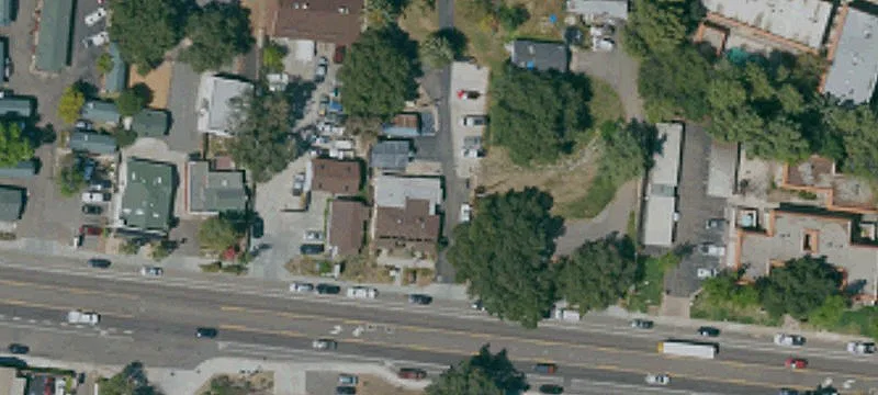2560 Alpine Blvd