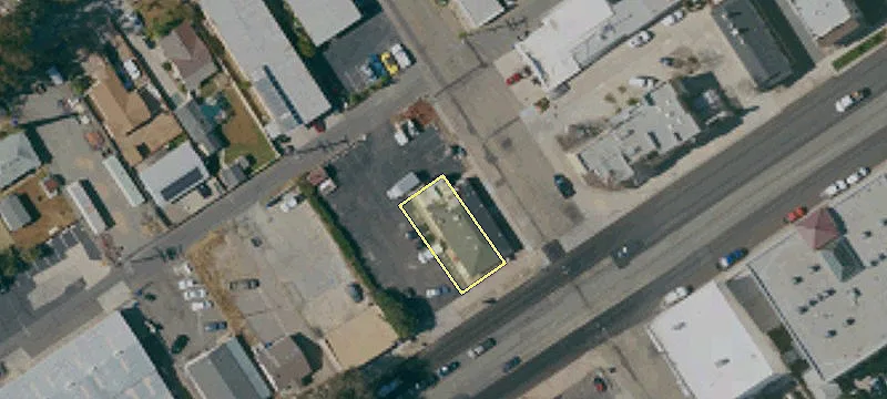 907 Main St