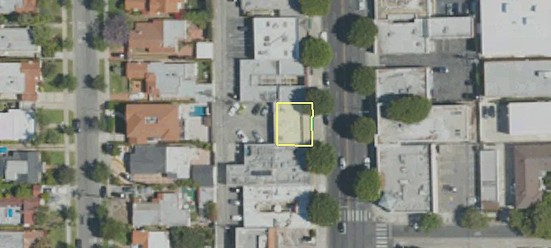 255 Robertson Blvd